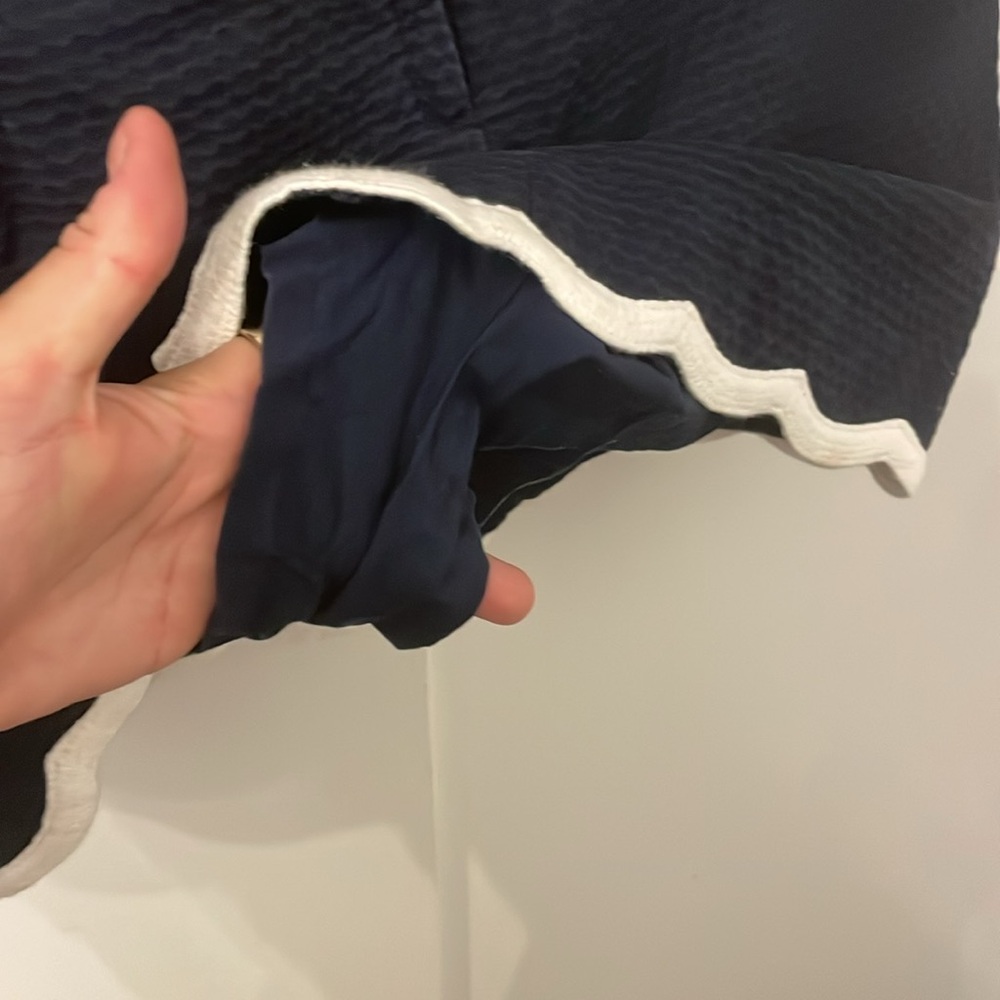 Lilly Pulitzer Blue and White Scalloped Mini Skort - Picture 6 of 6